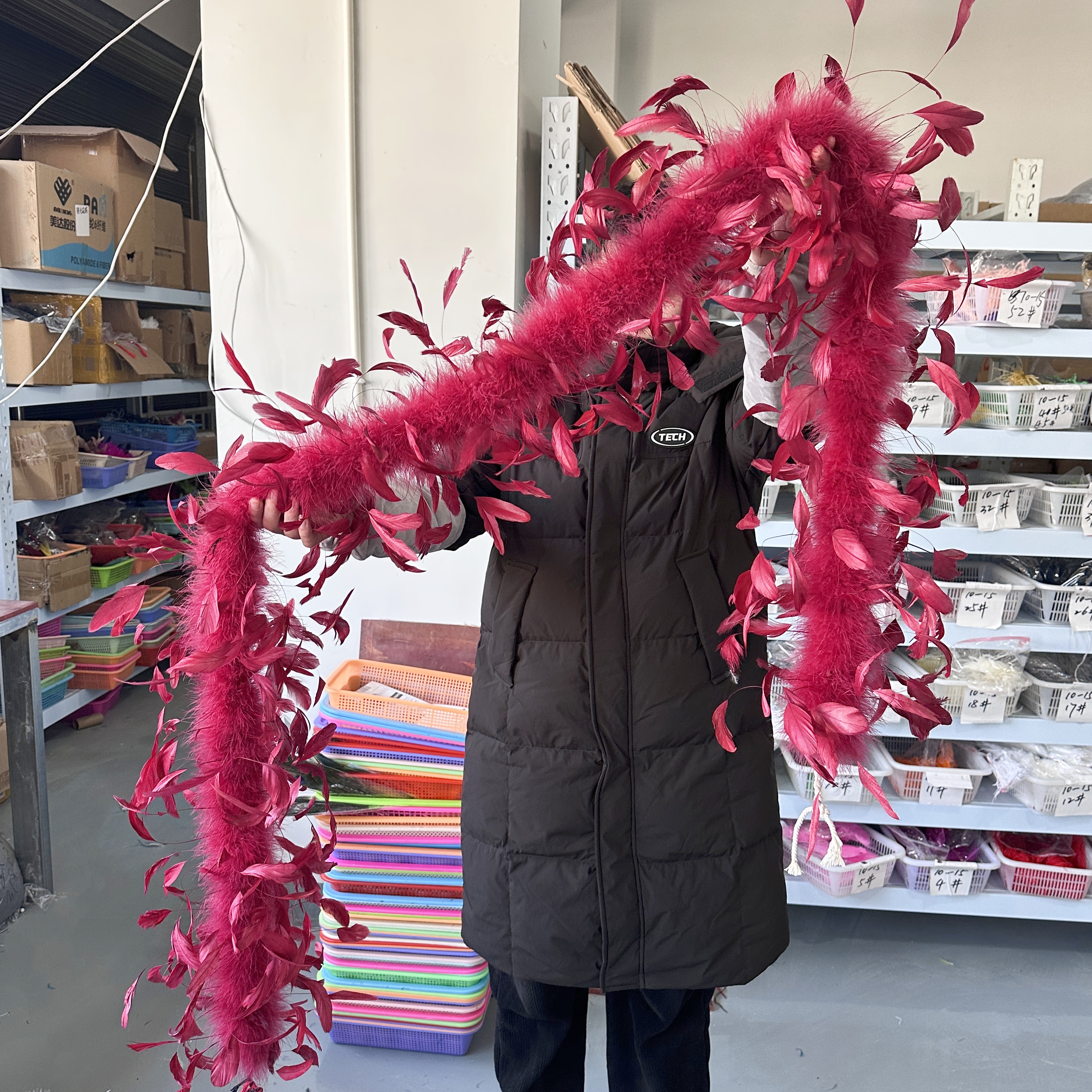 2Meter Burgundy Turkey Marabou - огляд і ціна Feather Trim Marabou
