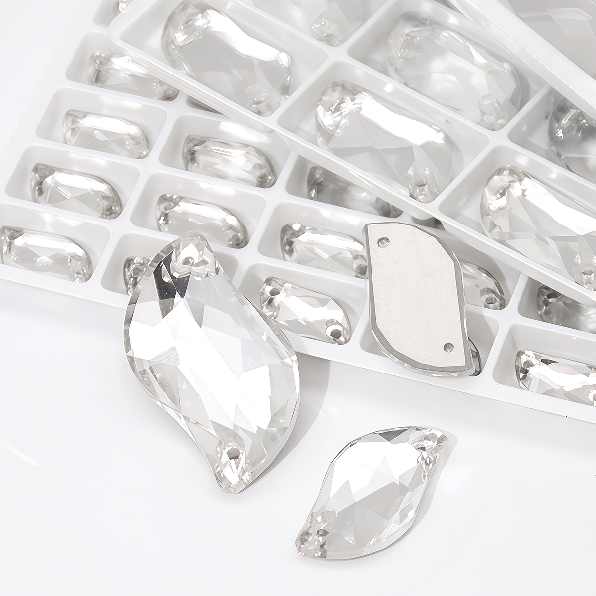 S Shape Sew On Rhinestone Crys - огляд і ціна Sew On Rhinestone
