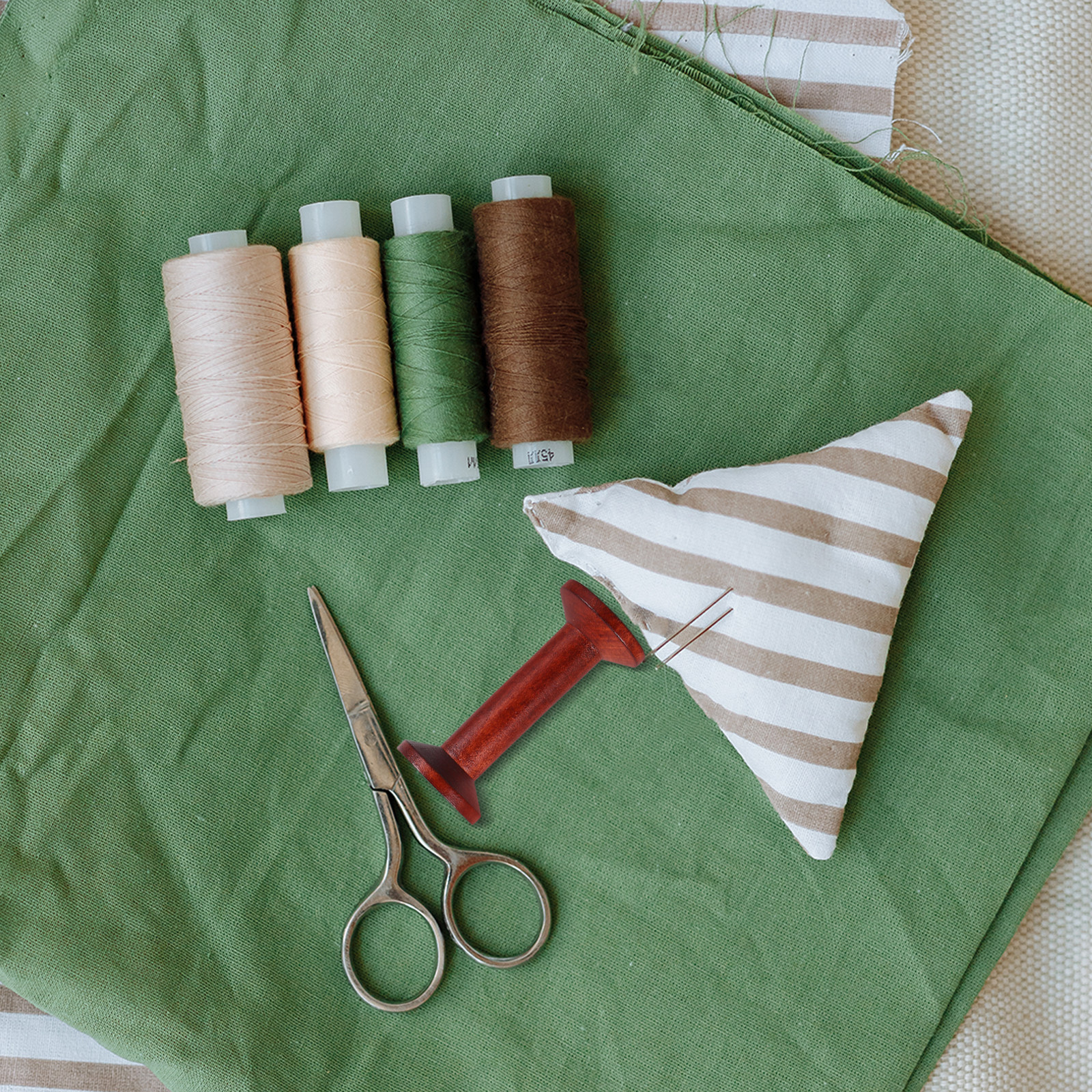 6Pcs Wooden Empty Spools for C - огляд і ціна Embroidery Craft