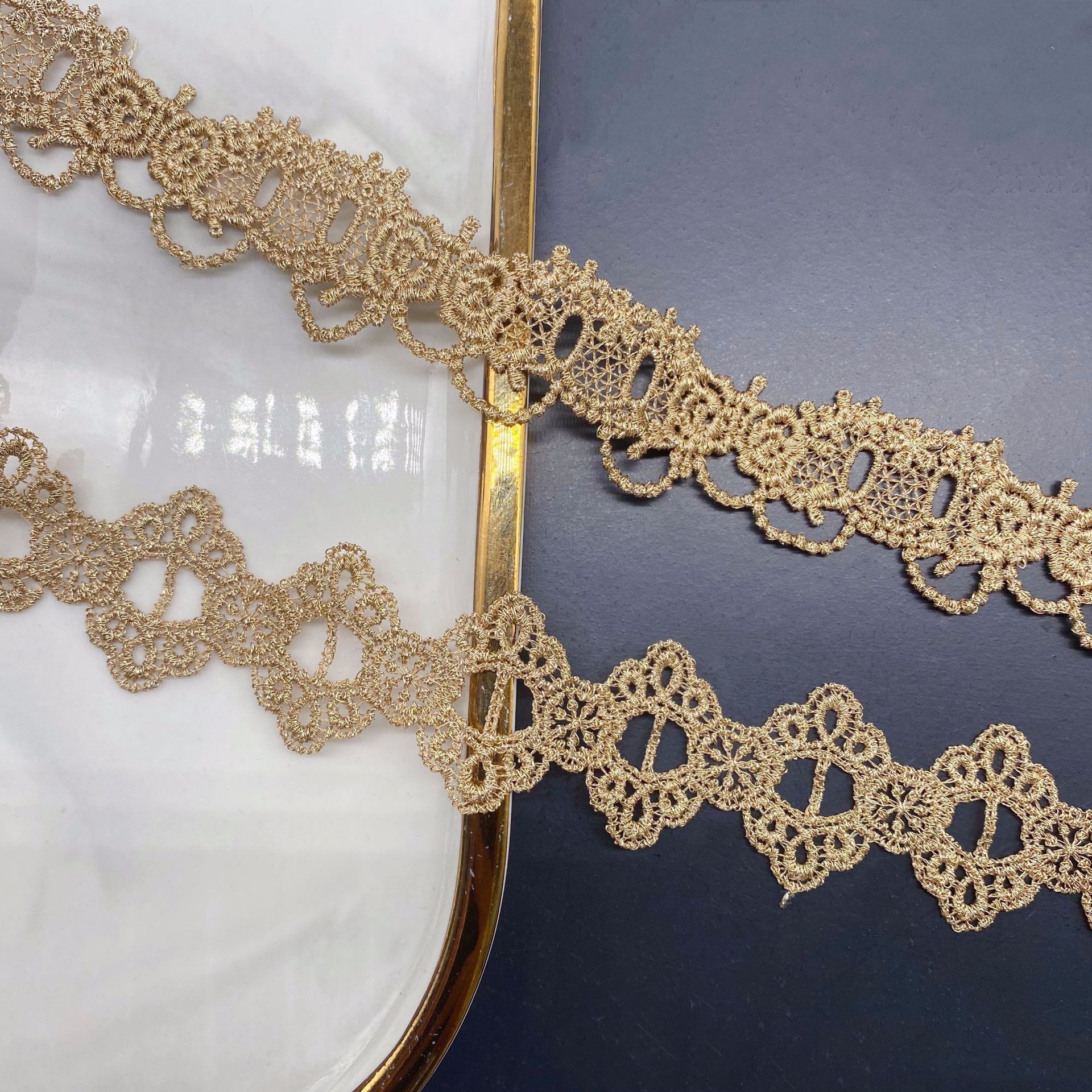 2yards Golden Embroidered Love - огляд і ціна Lace Ribbon Trim